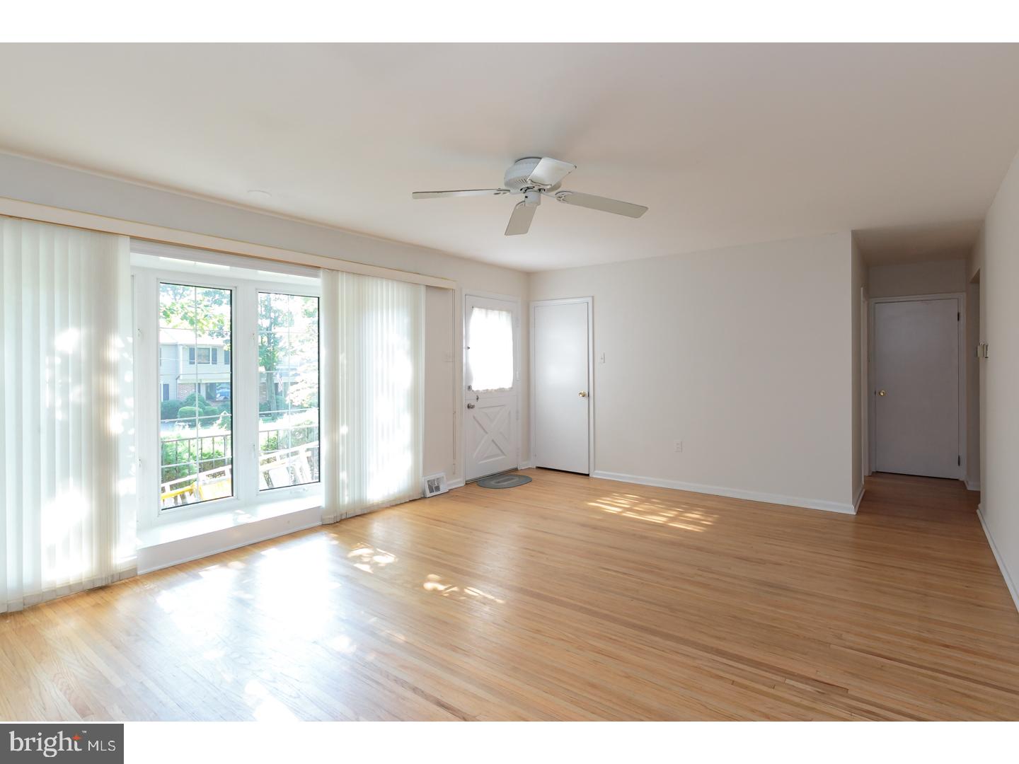 2401 Riverton Road Cinnaminson, NJ 08077 - Photo 6 of 23 Living Room