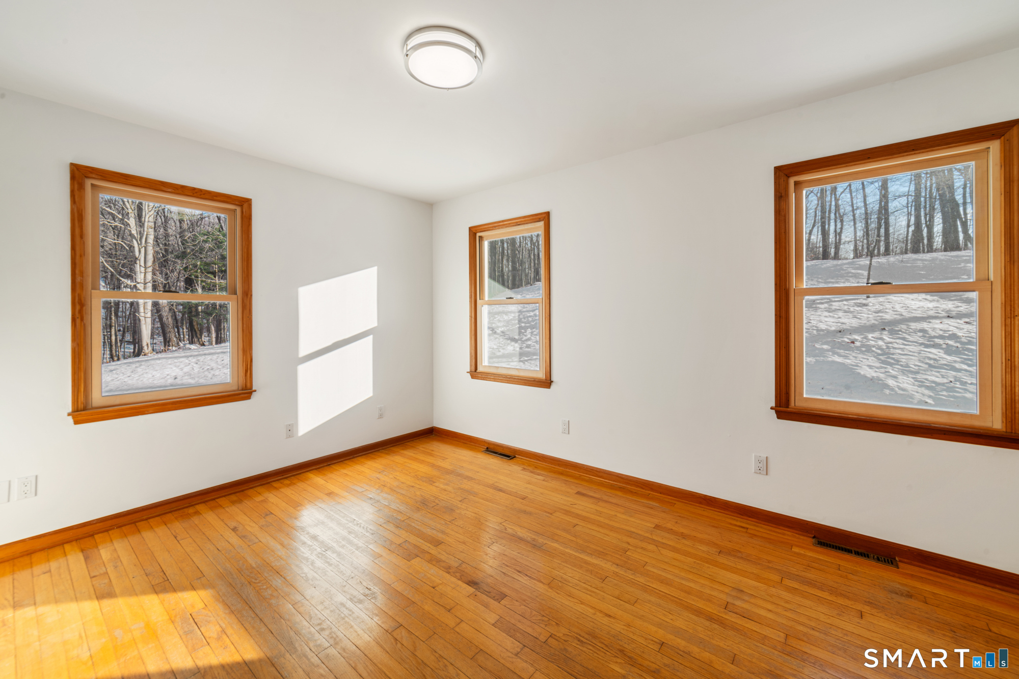 672 Old Waterbury Road Southbury, CT 06488 - Photo 17 of 38