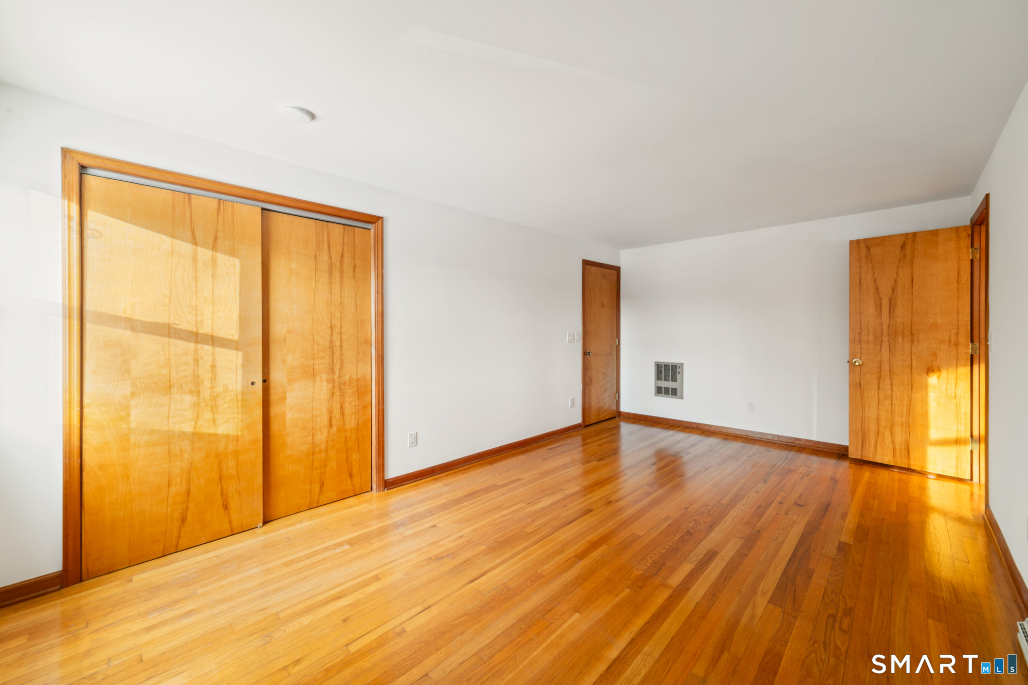 672 Old Waterbury Road Southbury, CT 06488 - Photo 21 of 38