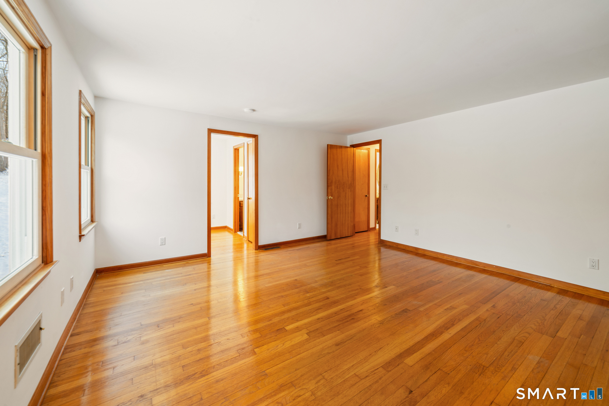 672 Old Waterbury Road Southbury, CT 06488 - Photo 28 of 38