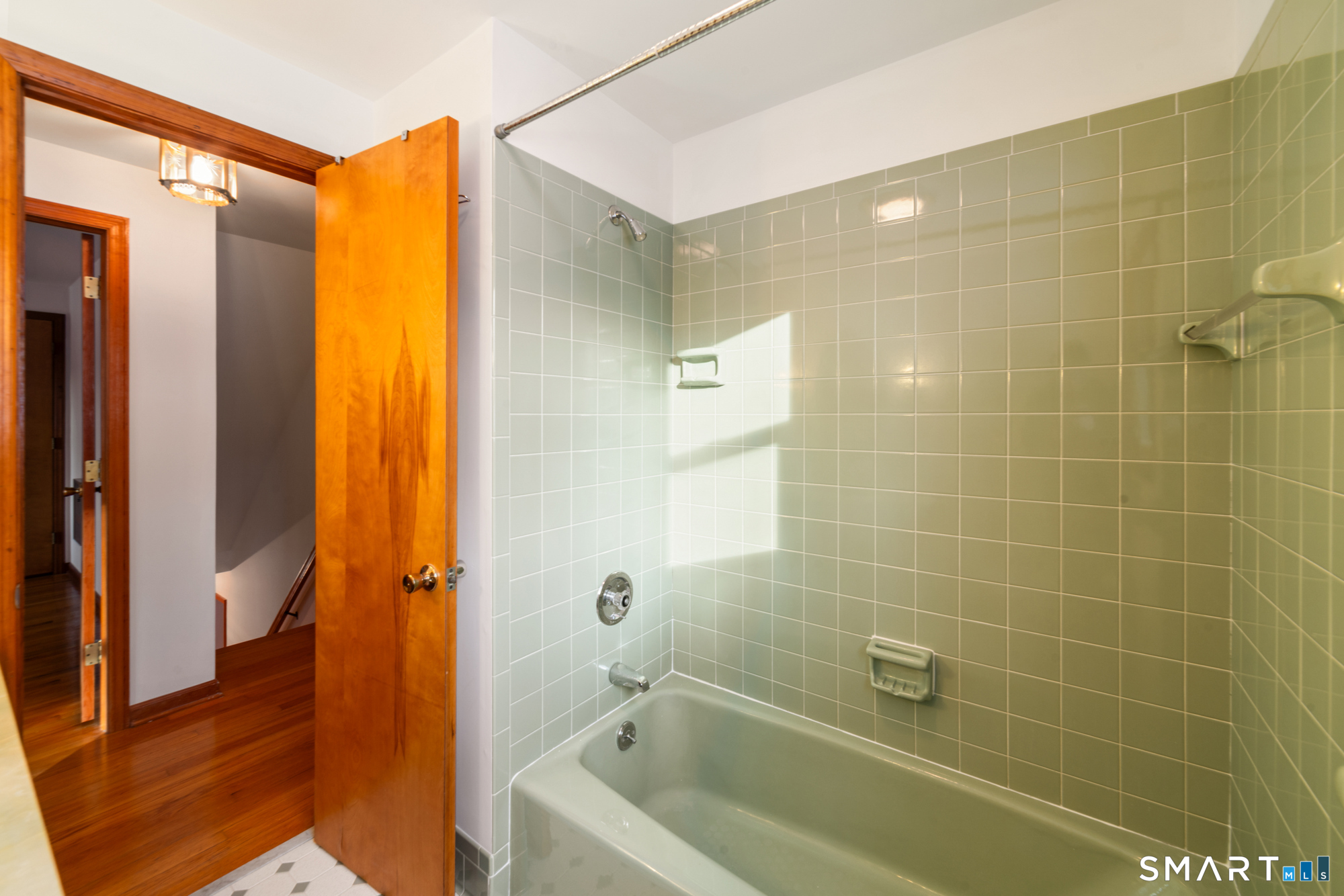 672 Old Waterbury Road Southbury, CT 06488 - Photo 32 of 38