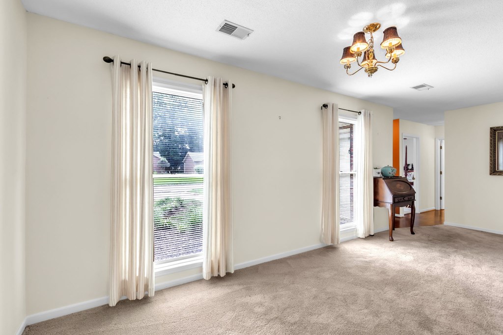 1291 Calhoun Road Greenwood, SC 29649 - Photo 13 of 27