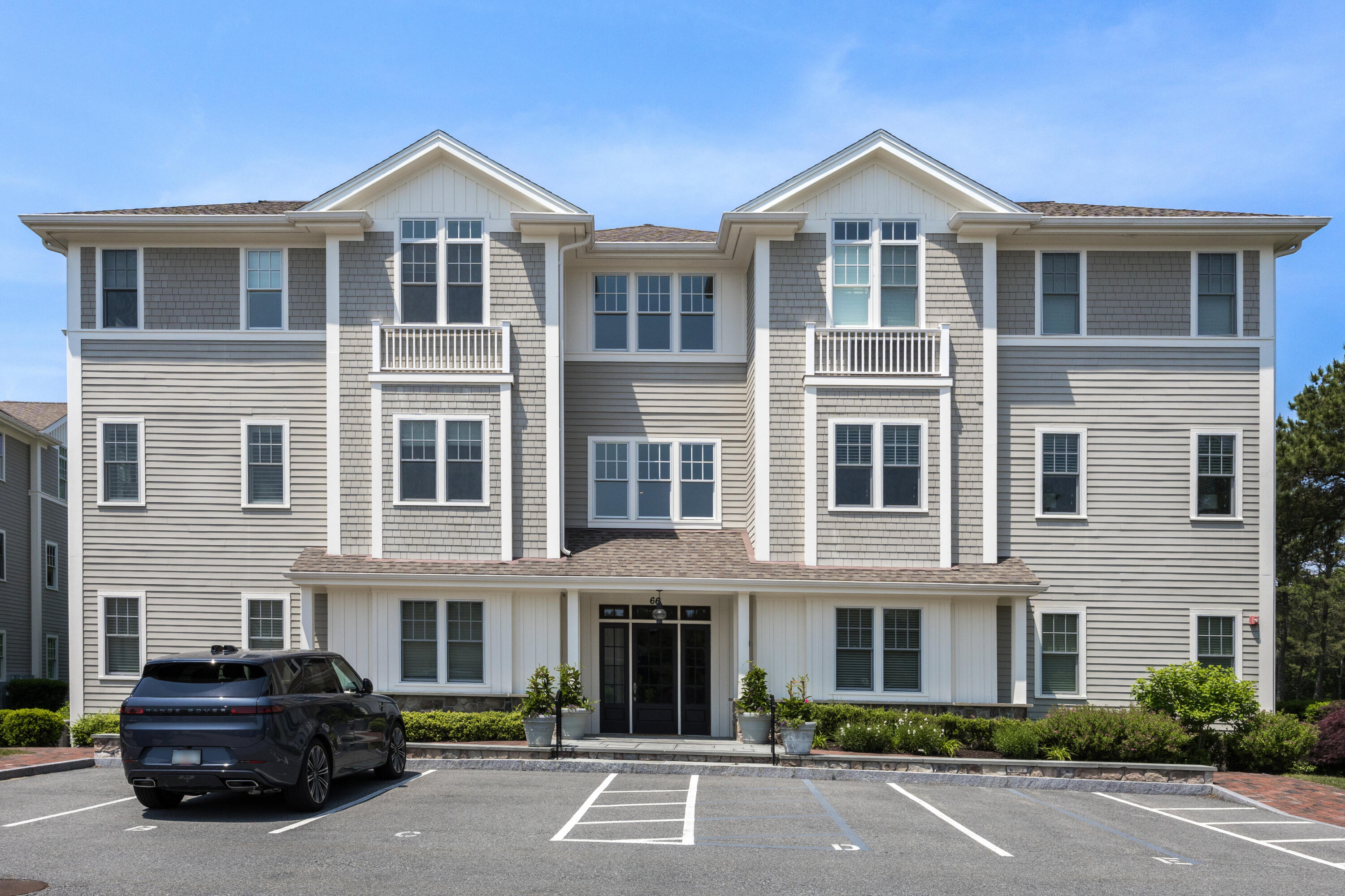 66 Simons Road, Unit C Mashpee, MA 02649 - Photo 3 of 45 003_pf0a0364_826