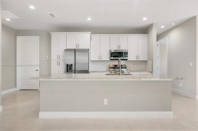 $319,000 | 5028 Peachtree Circle, LaBelle, FL 33935