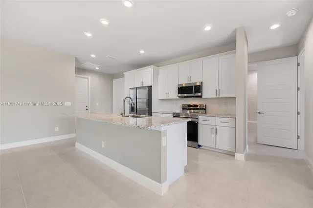 $319,000 | 5028 Peachtree Circle, LaBelle, FL 33935