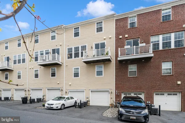 $579,000 | 707 Cobbler Place, Unit 707, Gaithersburg, MD 20877