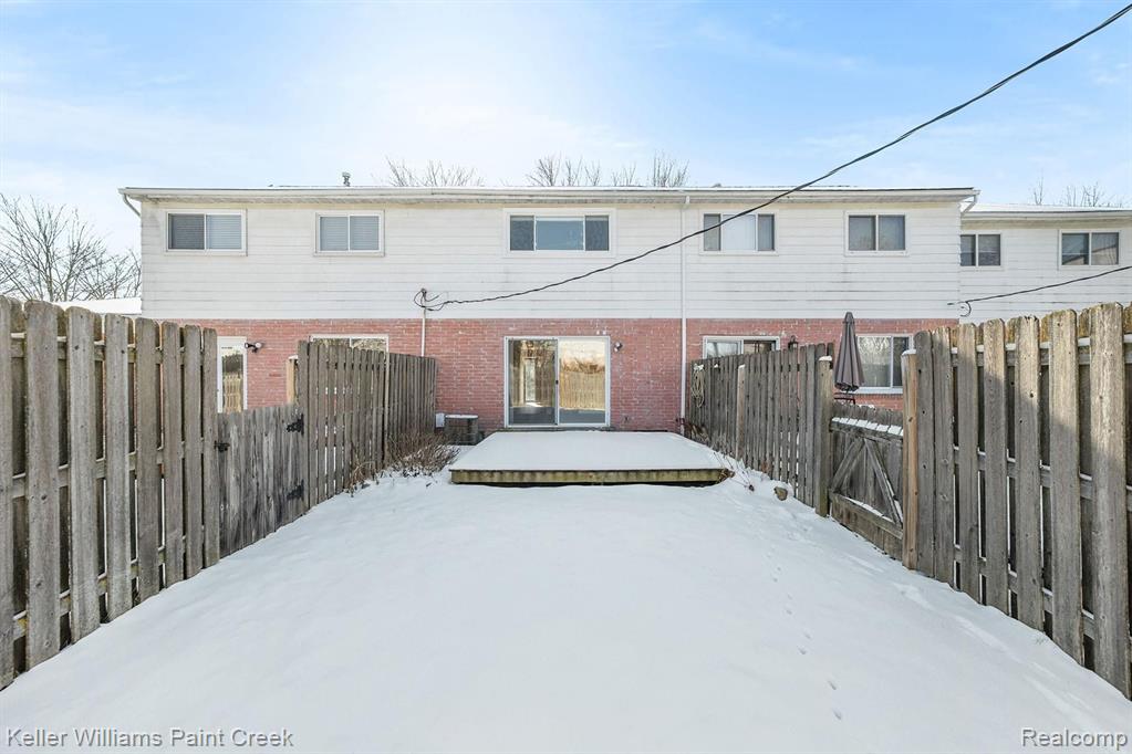 133 Stratford Lane Rochester, MI 48309 - Photo 10 of 25
