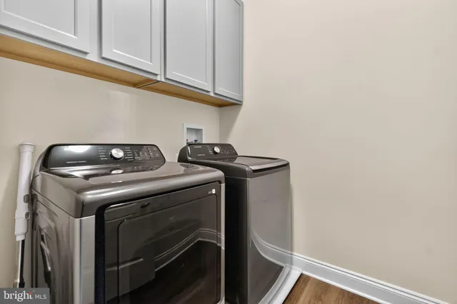 a bathroom with a sink and toilet