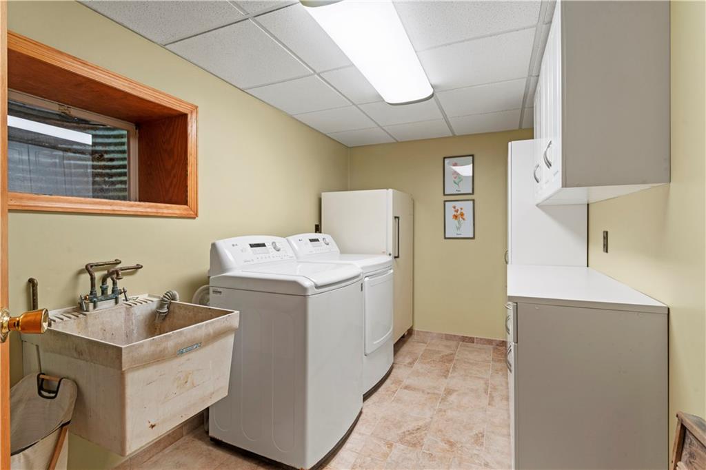 151 Kyle Road Valencia, PA 16059 - Photo 38 of 47 Laundry located on lower level finished space