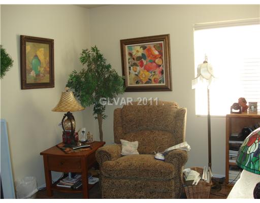 2278 Chestnut Ranch Avenue Henderson, NV 89052 - Photo 11 of 13 Bedroom.