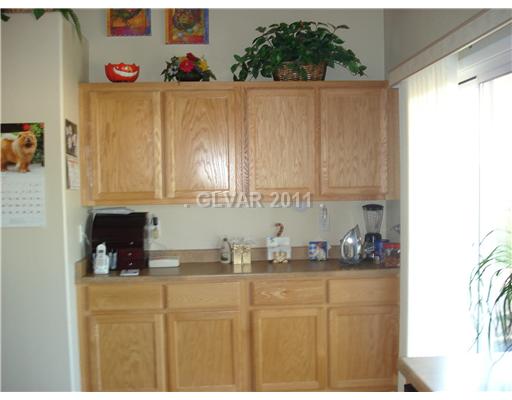 2278 Chestnut Ranch Avenue Henderson, NV 89052 - Photo 7 of 13 Kitchen.