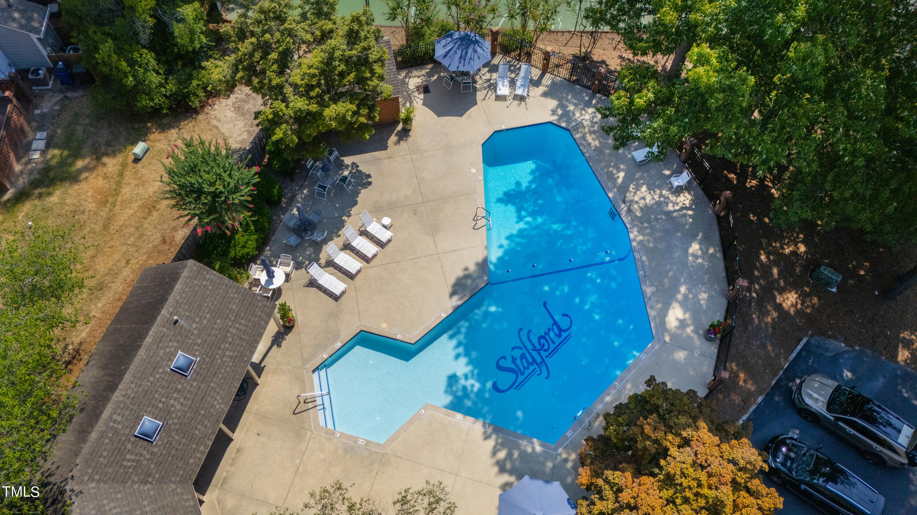 6007 Cobridge Square Raleigh, NC 27609 - Photo 40 of 41 Pool
