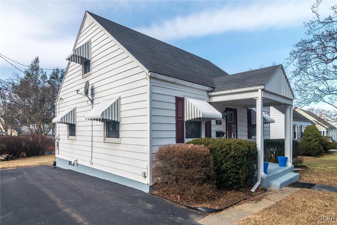 408 Willow Road Hellertown, PA 18055 - Photo 2 of 21 Gallery Image 2