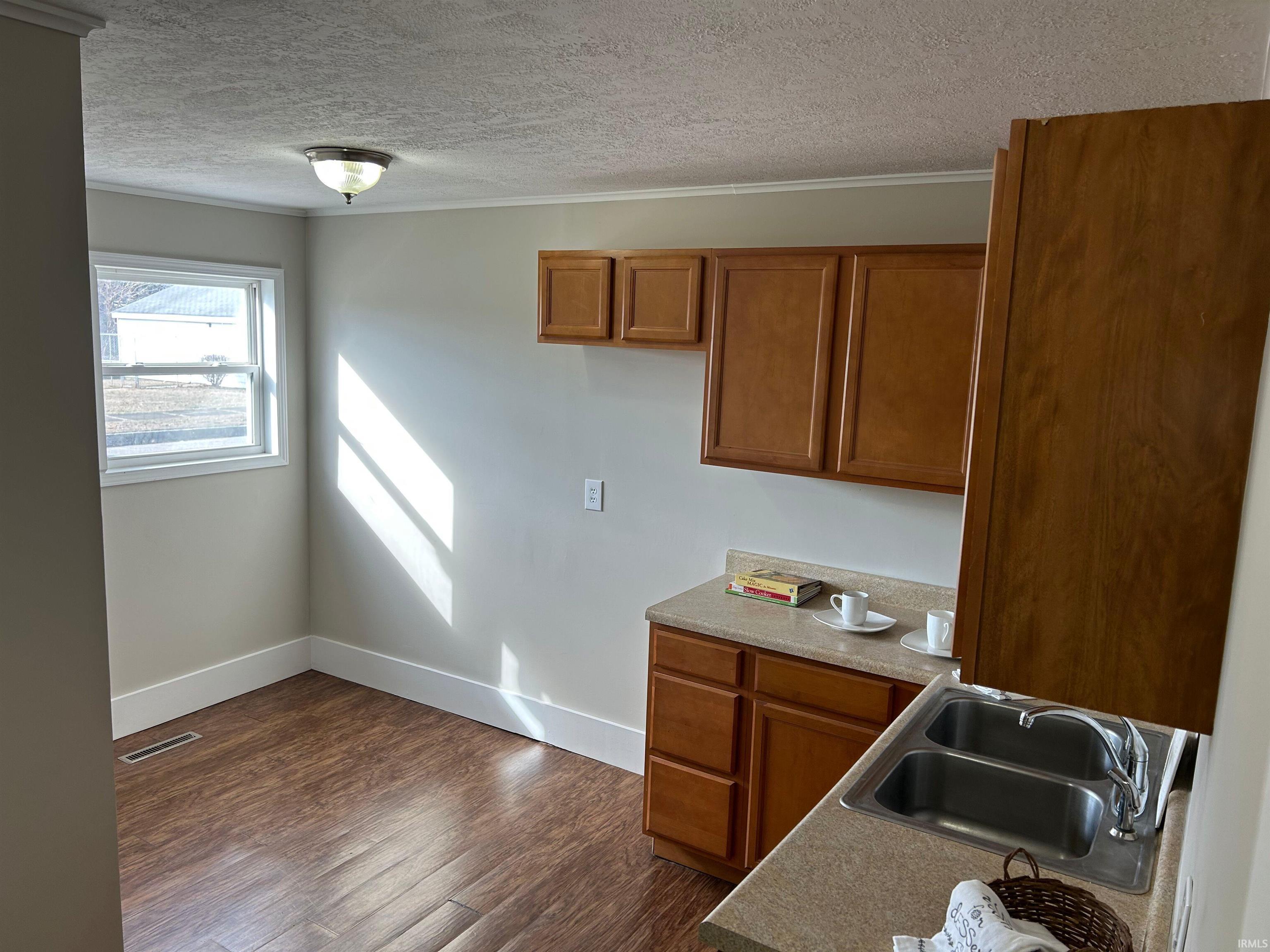 902 North 12th Street Vincennes, IN 47591 - Photo 12 of 18