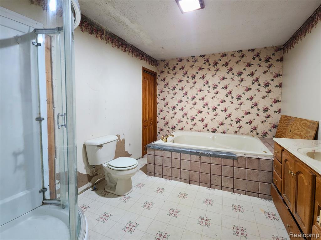 5665 White Creek Road Marlette, MI 48453 - Photo 25 of 42 Gallery Image 25