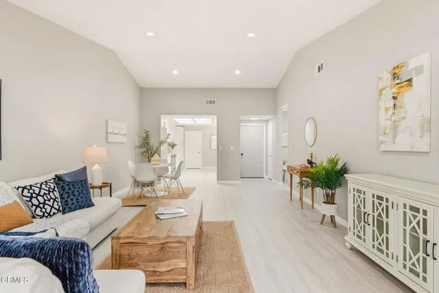 $619,000 | 35124 Village Camarillo Ca, Unit 35, Camarillo, CA 93012