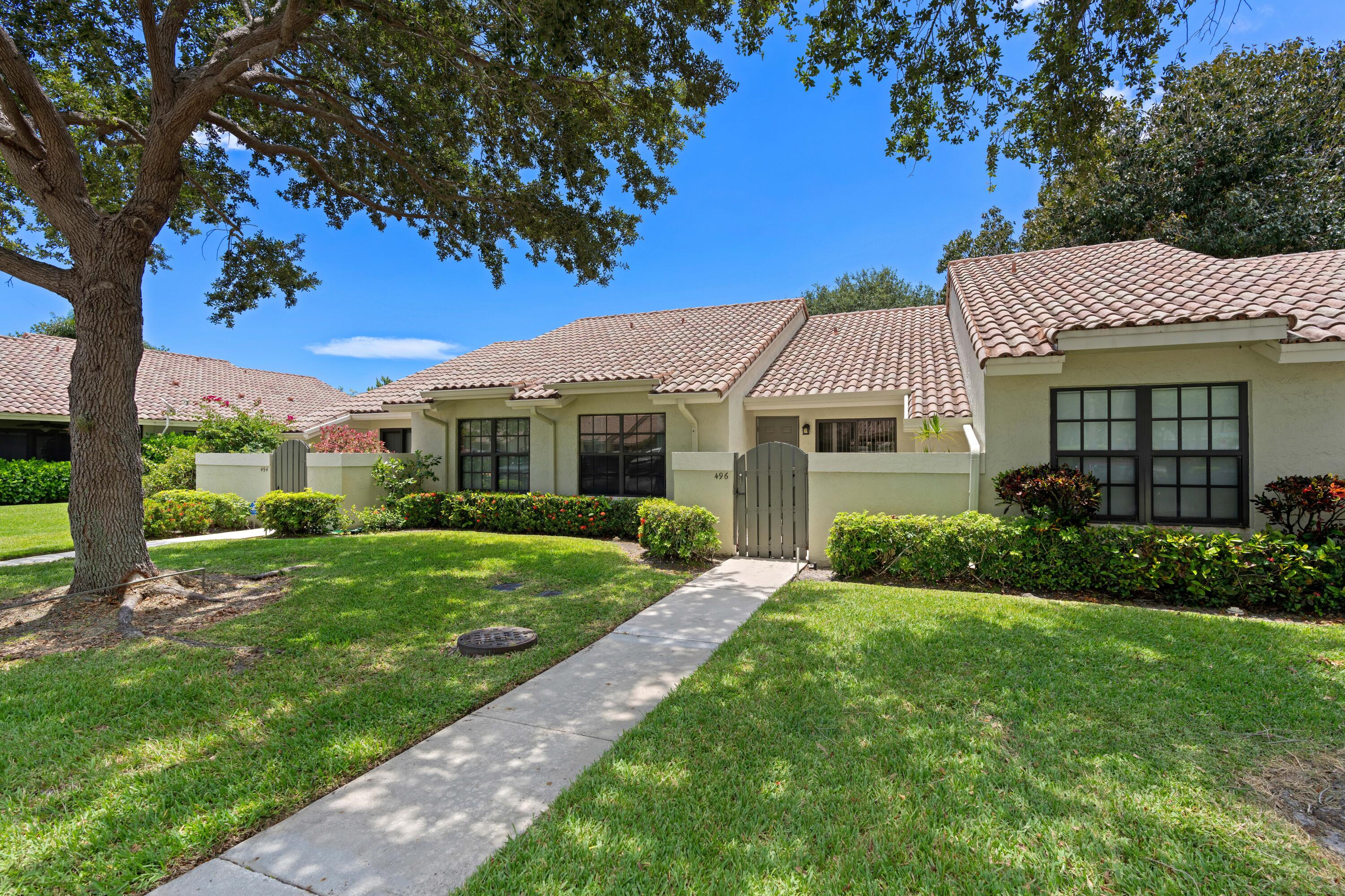 496 Hardwood Place Boca Raton, FL 33431 - Photo 15 of 30 Side view