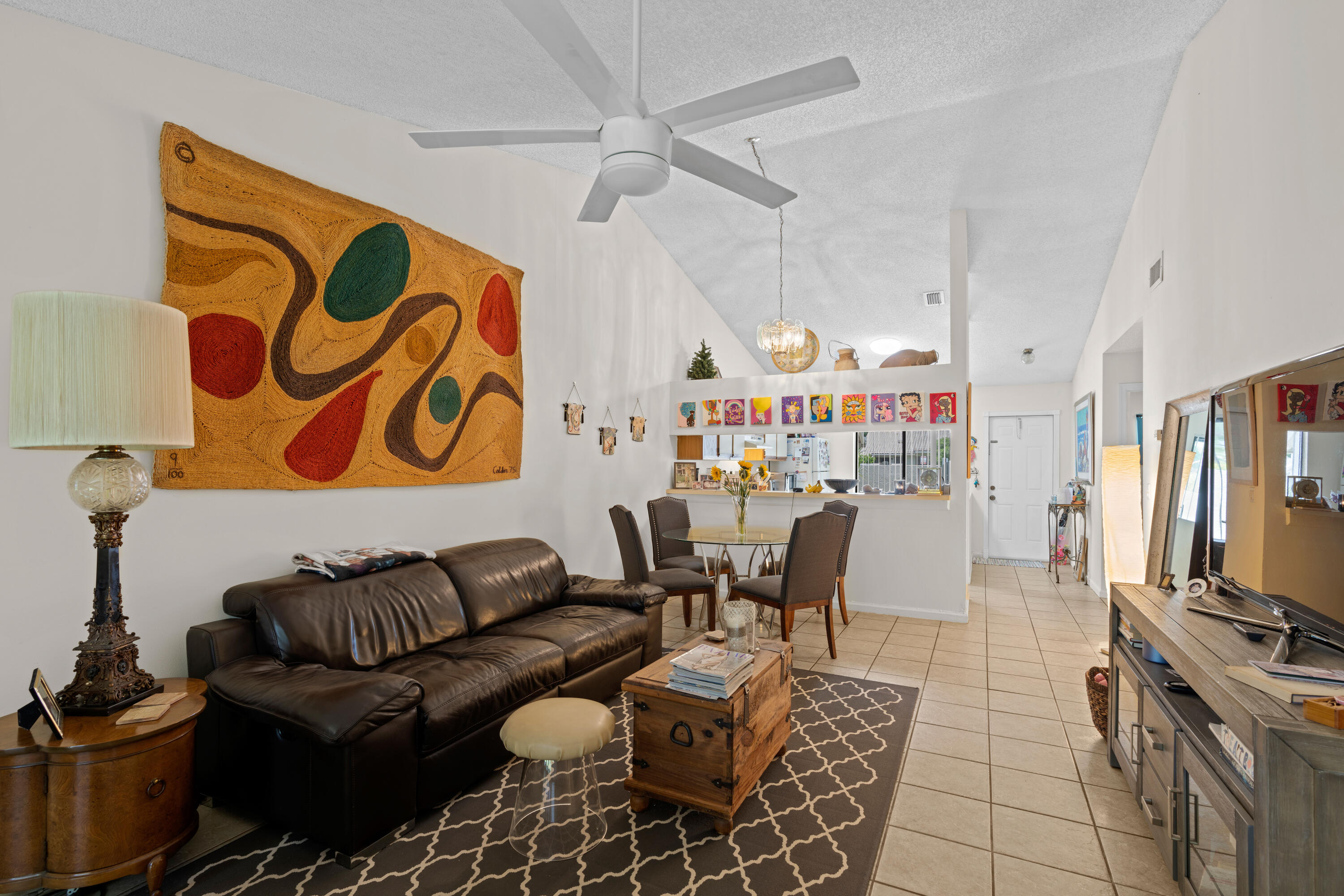 496 Hardwood Place Boca Raton, FL 33431 - Photo 4 of 30 Living Room