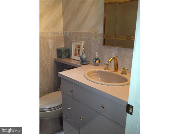 1205 Sandringham Road Bala Cynwyd, PA 19004 - Photo 17 of 24 Bathroom