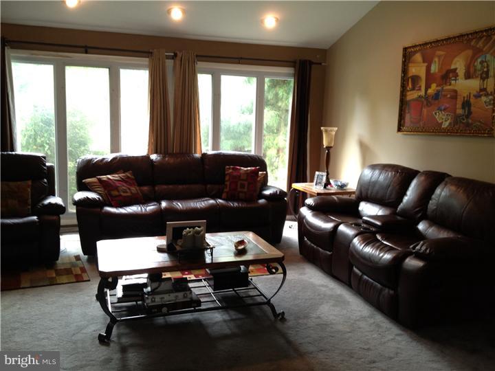 1205 Sandringham Road Bala Cynwyd, PA 19004 - Photo 6 of 24 Living Room