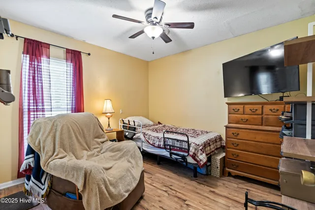 $237,000 | 100 Natalie Lane, Hubert, NC 28539