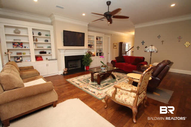 7640 Aikin Court Daphne, AL 36527 - Photo 6 of 29 Living Room