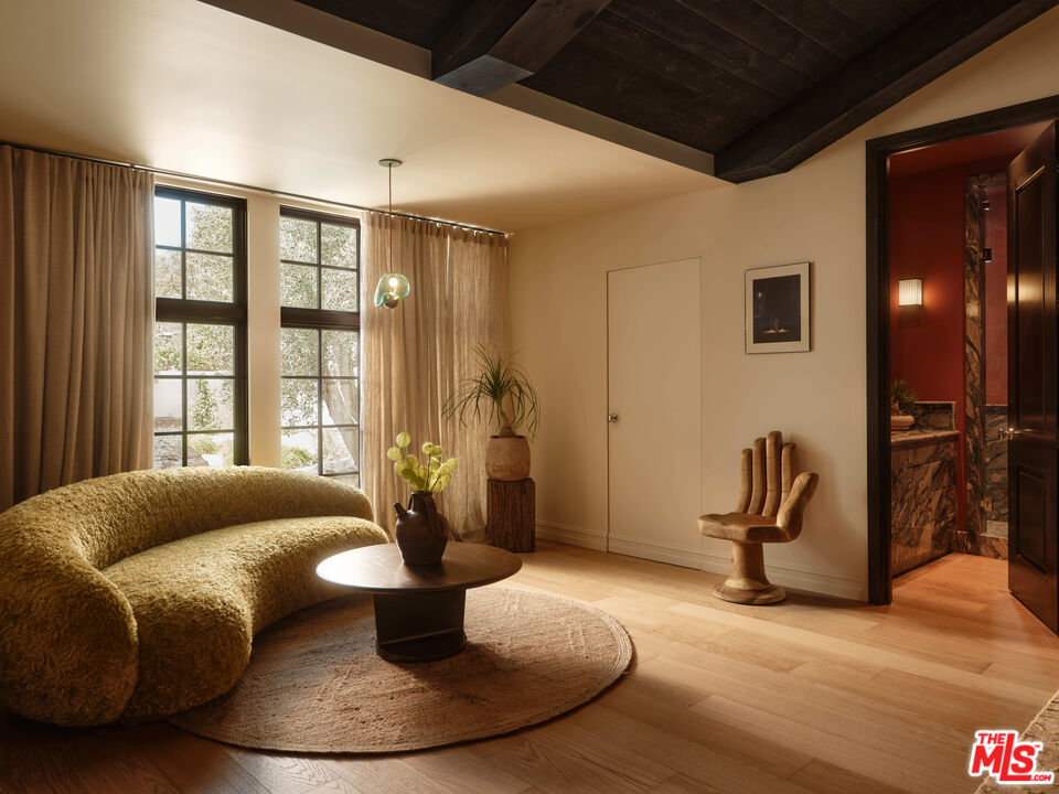 851 Strada Vecchia Road Los Angeles, CA 90077 - Photo 17 of 36 Gallery Image 17