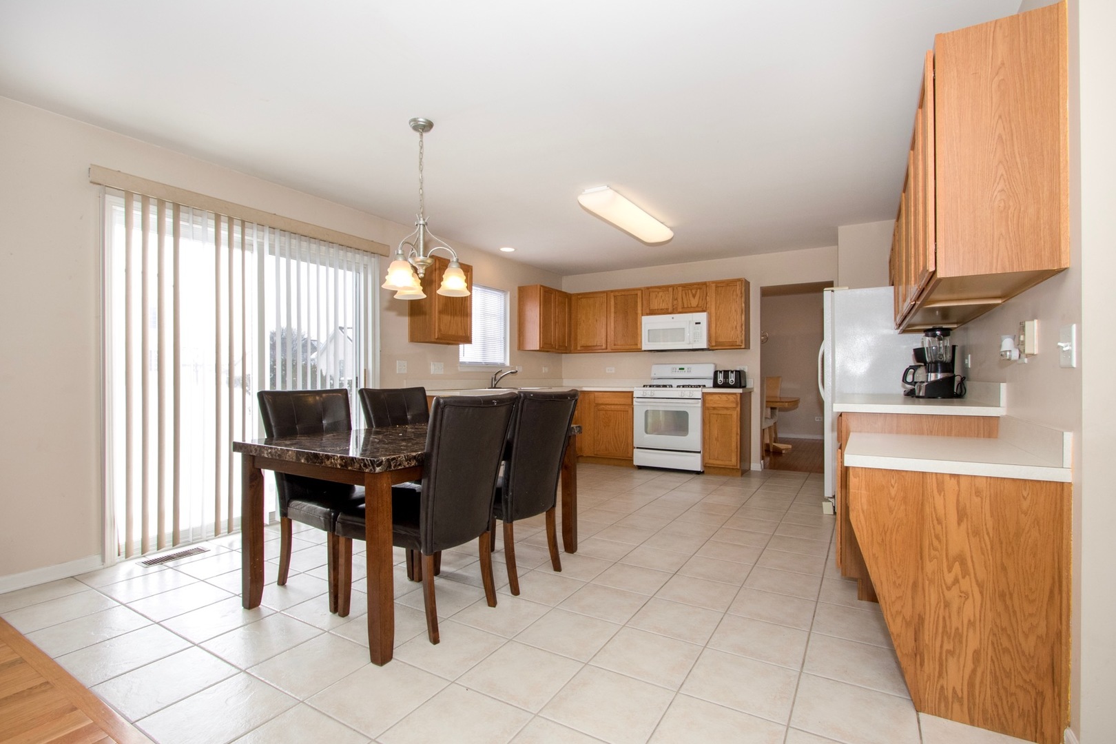 1464 Sedge Pass Minooka, IL 60447 - Photo 11 of 38