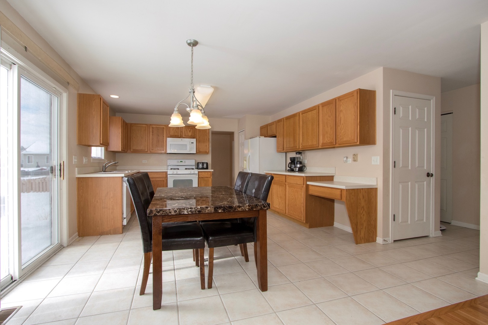1464 Sedge Pass Minooka, IL 60447 - Photo 12 of 38