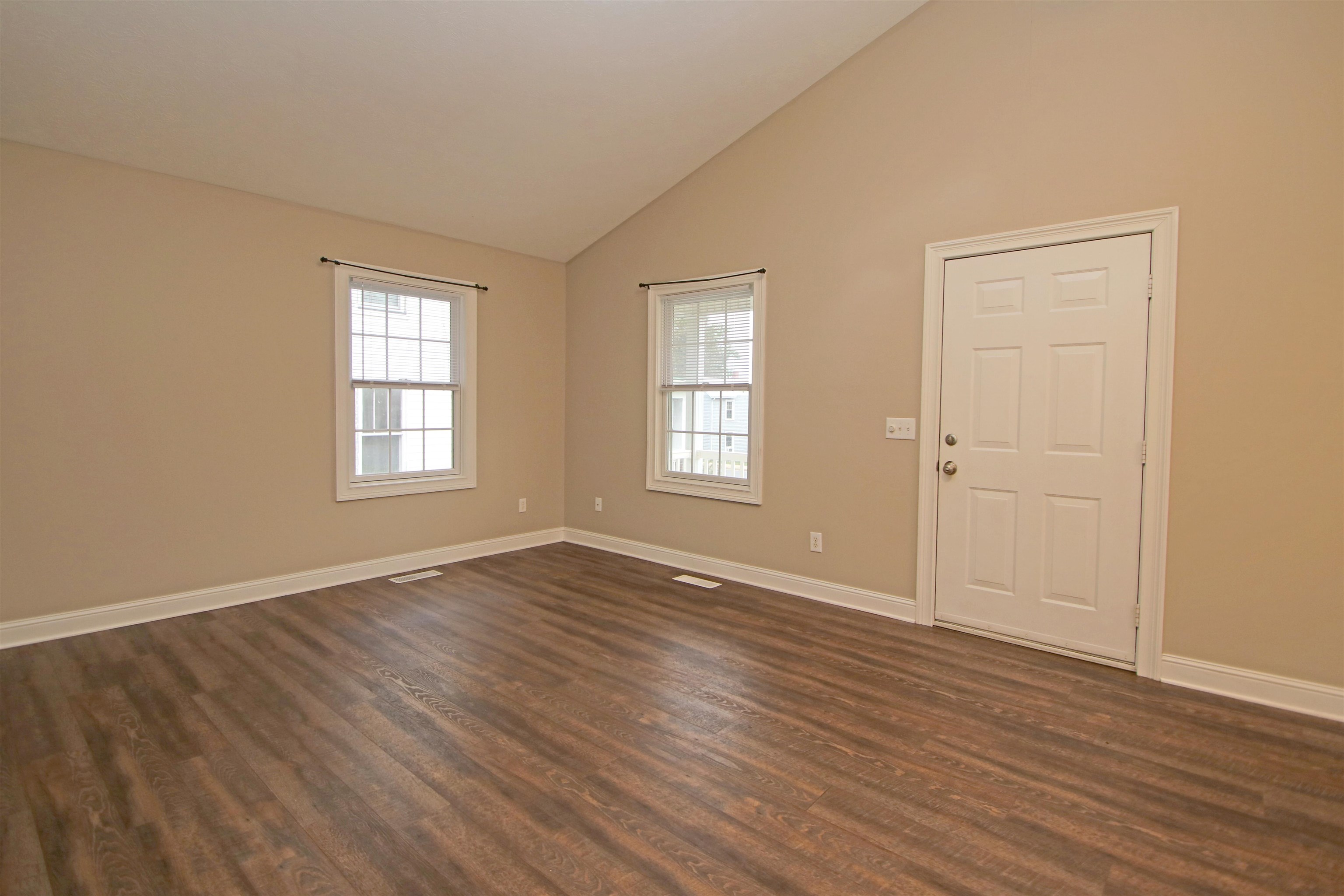 438 West Market Street Harrisonburg, VA 22802 - Photo 4 of 17