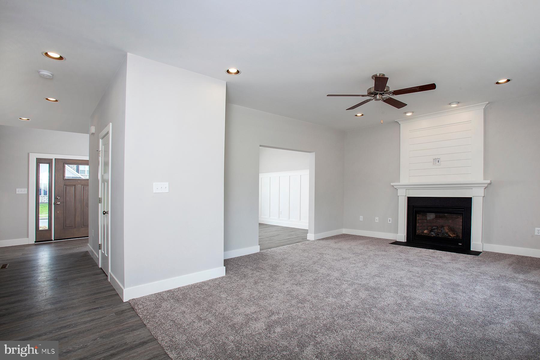 724 Hampton Court Road Harrisburg, PA 17109 - Photo 8 of 30 Gallery Image 8