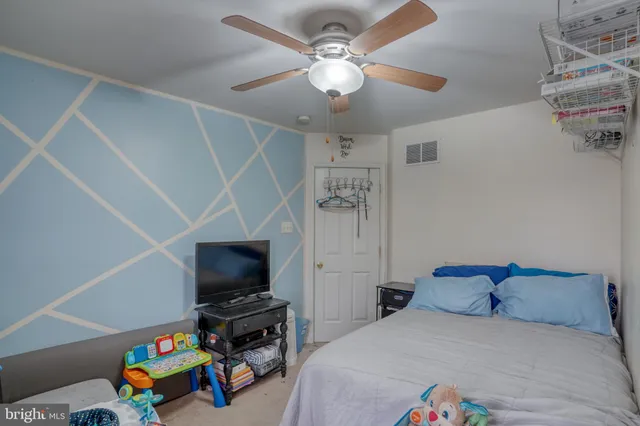 $449,999 | 12 Bancroft Road, New Castle, DE 19720