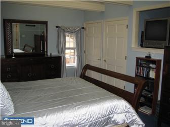 326 Marple Road Broomall, PA 19008 - Photo 5 of 11 Bedroom - Main