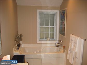326 Marple Road Broomall, PA 19008 - Photo 6 of 11 Bathroom
