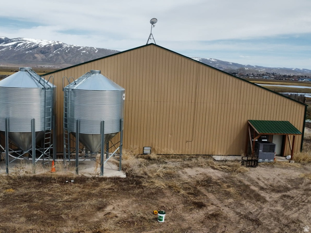 950 Bern Road Bern, ID 83220 - Photo 25 of 27 View of pole building featuring a mountain view