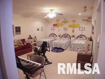 5872 Emily Road Bettendorf, IA 52722 - Photo 5 of 13 Gallery Image 5