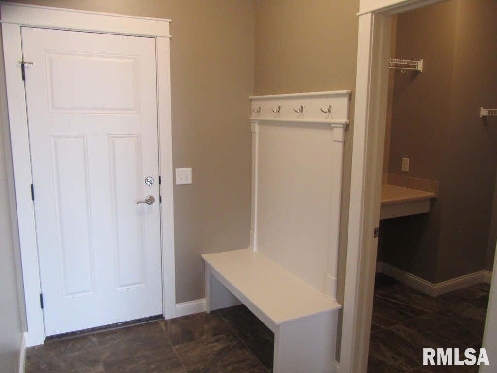 5872 Emily Road Bettendorf, IA 52722 - Photo 10 of 13 Gallery Image 10