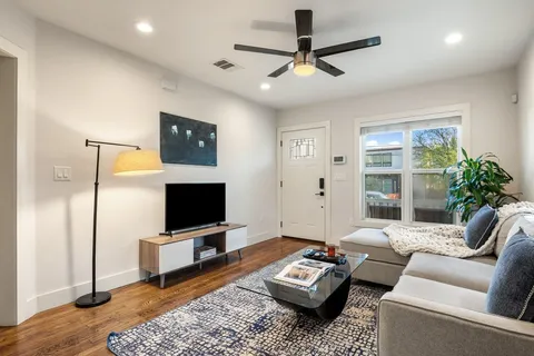 $500,000 | 2702 Crest Avenue, Unit 1, Austin, TX 78702