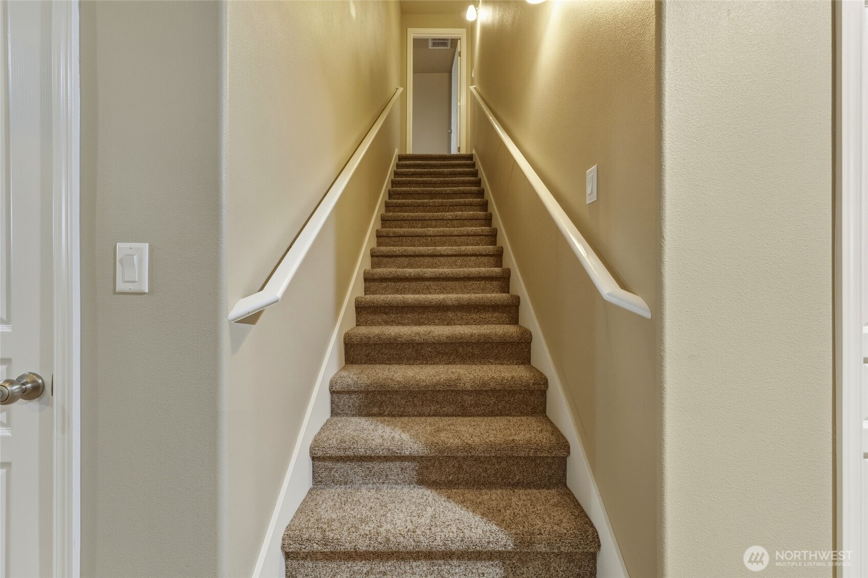 1397 Caprio Loop Walla Walla, WA 99362 - Photo 16 of 40 a view of entryway