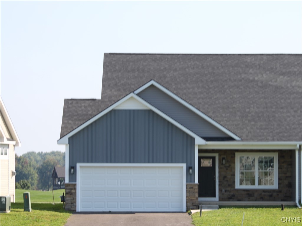 8072 Frst Rdg Lane, Unit 402 Lysander, NY 13027 - Photo 1 of 1
