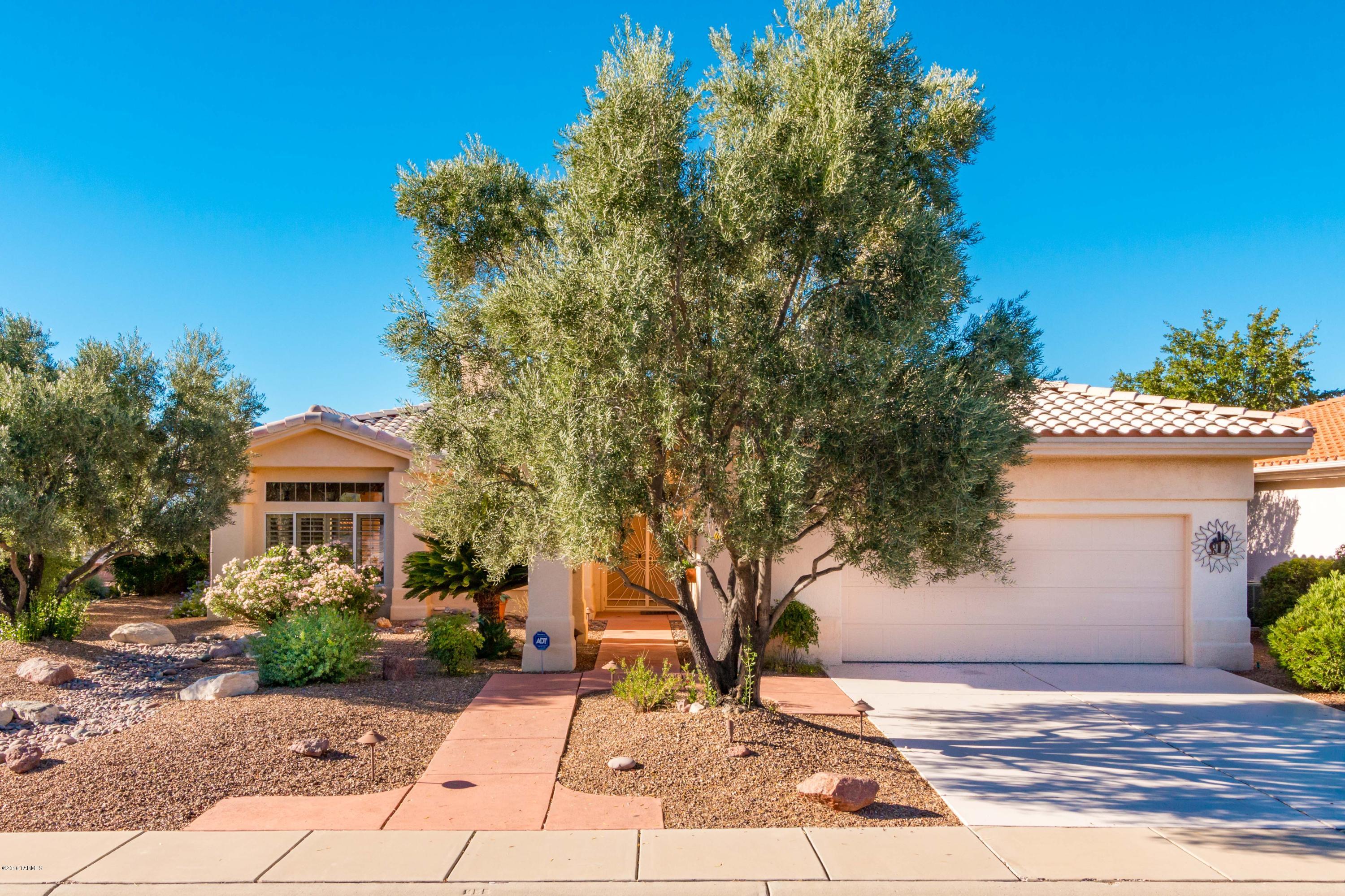1604 East Crown Ridge Way Tucson, AZ 85755 - Photo 2 of 28