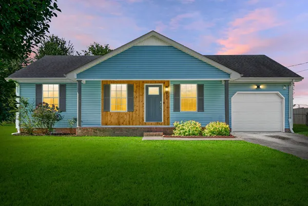 $245,000 | 932 Linda Drive, Oak Grove, KY 42262
