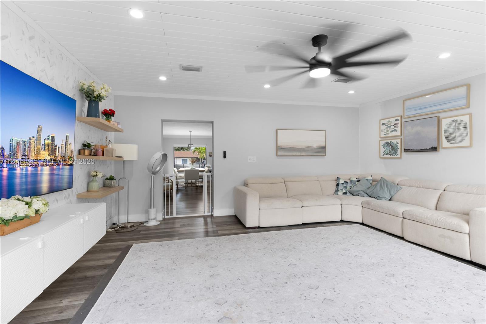 8310 Southwest 45th Street Miami, FL 33155 - Photo 23 of 41