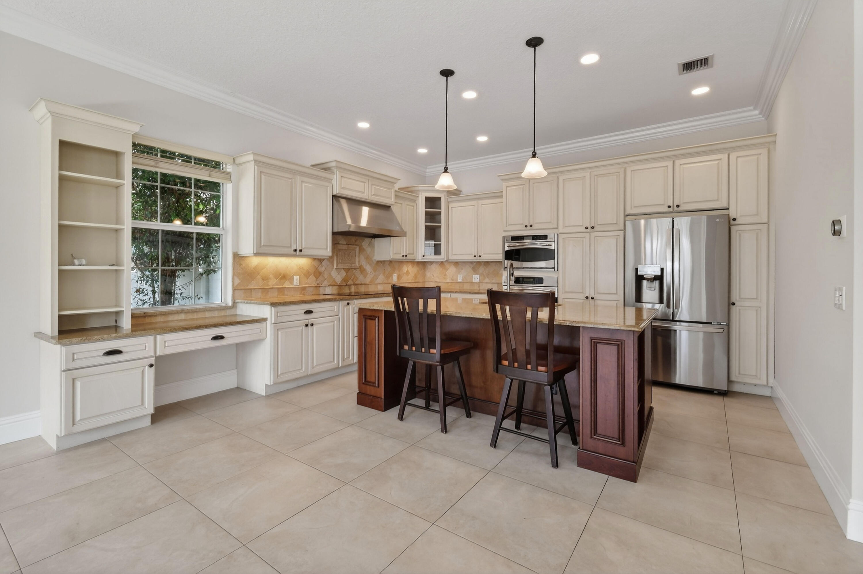 1316 Torch Key Way Jupiter, FL 33458 - Photo 9 of 30 1316TorchKeyWay(19)