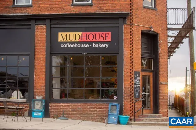 $574,990 | 2981 Rambling Brk Lane, Crozet, VA 22932