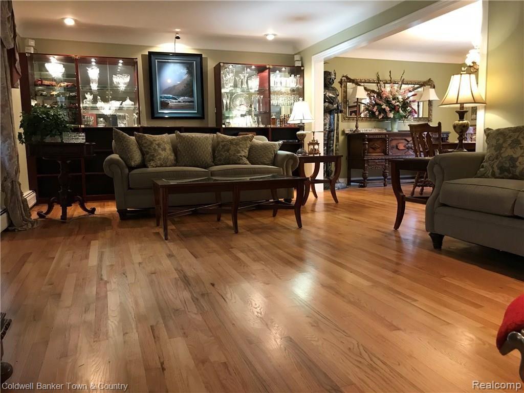 30072 Wicklow Road Farmington Hills, MI 48334 - Photo 6 of 47