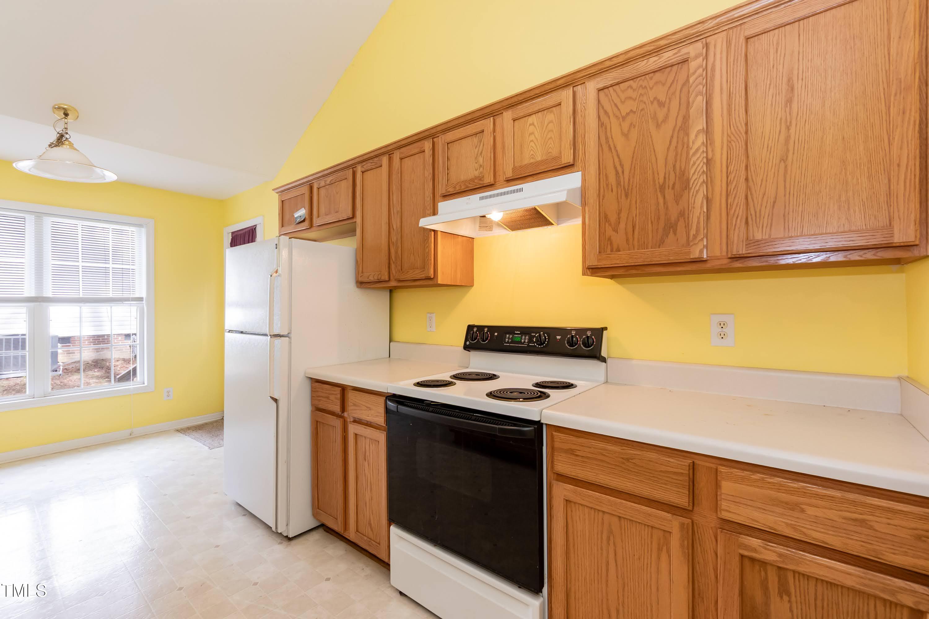 4627 Sinclair Drive Raleigh, NC 27616 - Photo 19 of 38 Kitchen 04