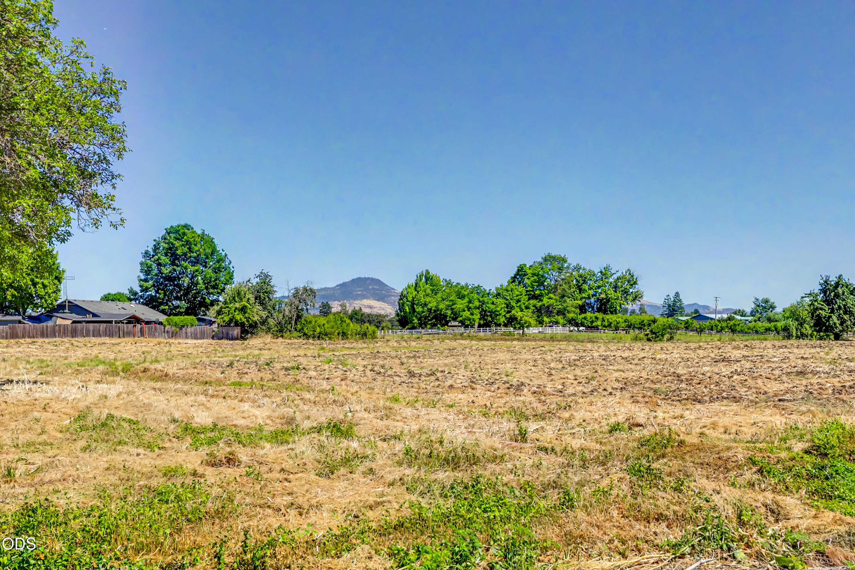 4922 Gebhard Road Central Point, OR 97502 - Photo 14 of 15