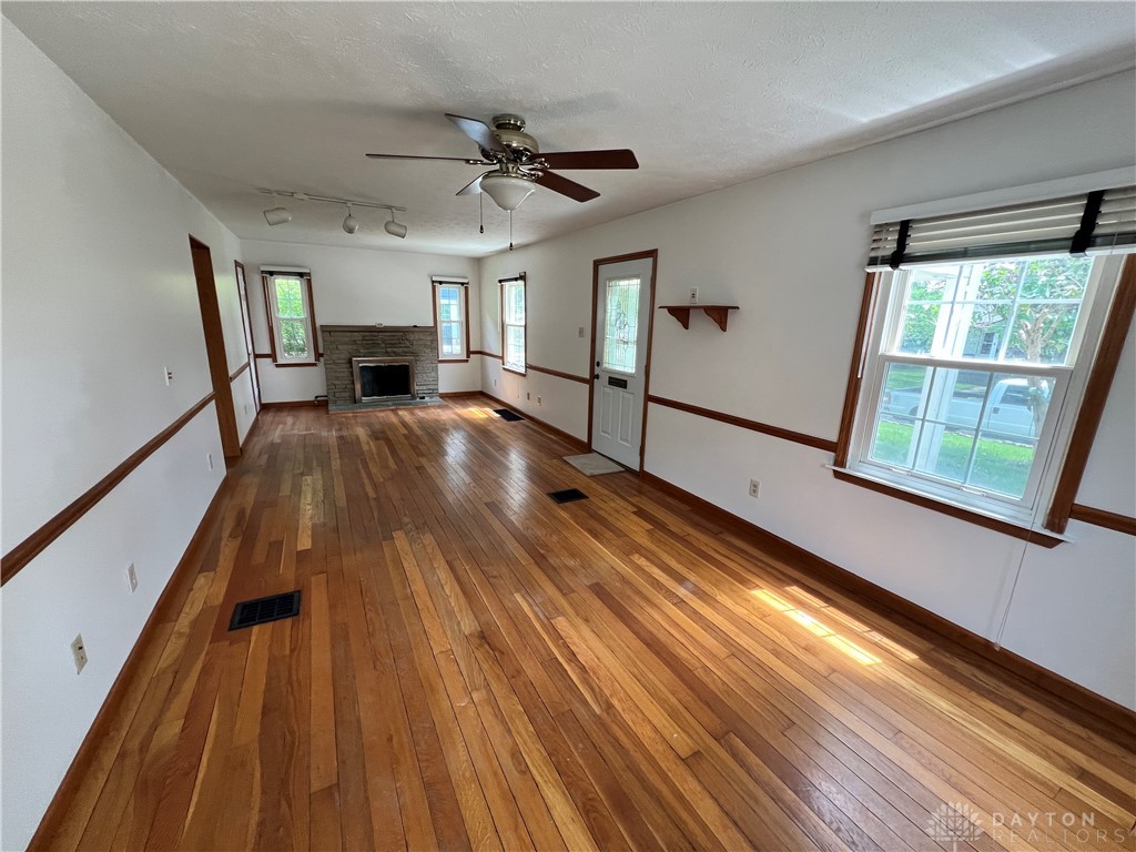 1457 Cardington Road Dayton, OH 45409 - Photo 14 of 30 Living Room toward Bedroom