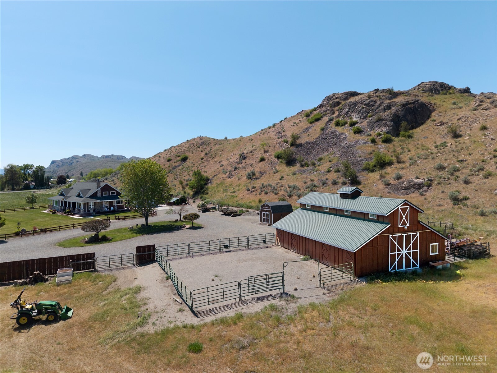 23 George Road Omak, WA 98841 - Photo 5 of 40
